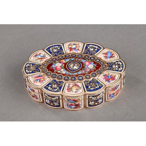 Enameled Gold Snuff Box with Diamonds
